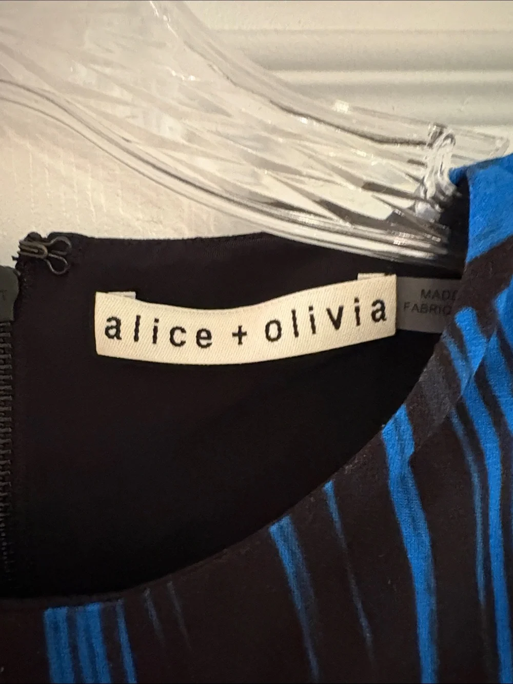 Alice + Olivia Black Multi Mixed-Print Long Sleeve Dress - Picture 2 of 4